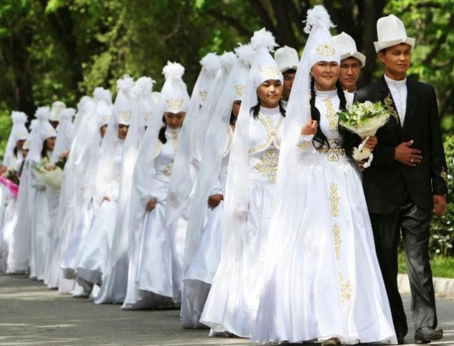 v-kakom-vozraste-vihodyat zamuj-v-kyrgyzstane.jpg v-kakom-vozraste-vihodyat zamuj-v-kyrgyzstane.jpg